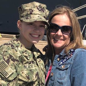 Meet your Posher, Kandi